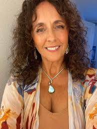 Minette Riordan (@minette.riordan) • Facebook