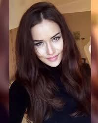 Burak Ozcivit Ile Fahriye Evcen Den Flas Karar Rengarenk Sac Sac Renkleri Uzun Sac