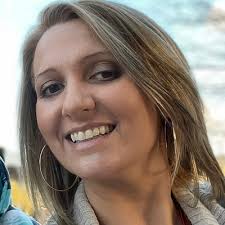 Marie Redman's Instagram, Twitter & Facebook