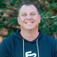 Jamie Elder's Instagram, Twitter & Facebook