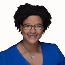 🎊 We are proud to spotlight the historic leadership of College Park, GA  @Mayor_bianca. Elected as the city's first Black female mayor in 2020, she  aims to create more opportunities for resident