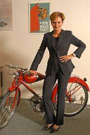 Find the perfect federica guidi stock photos and editorial news pictures from getty images. Federica Guidi Dall Azienda Di Famiglia Al Ministero Per Lo Sviluppo Economico Fotostoria Corriere It