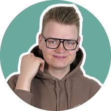 Jennifer Fitzner's Instagram, Twitter & Facebook