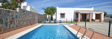 Une cádiz, san fernando, conil de la frontera, vejer de la frontera. Casas En Conil De La Frontera Con Piscina Al Mejor Precio Desde 39