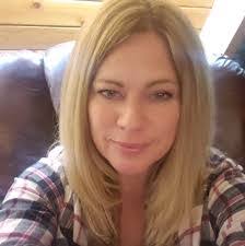 Martha Merrell's Instagram, Twitter & Facebook