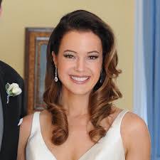 Alexandra Hoff's Instagram, Twitter & Facebook