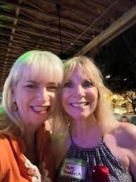 Cathy Lechner's Instagram, Twitter & Facebook