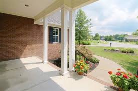 Bowling Green Homes For Sale In 2020 Outdoor Structures Pergola Outdoor
