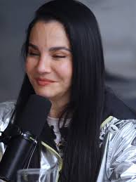 Martha Higareda y Anahí en ¿Quién Es La Máscara?