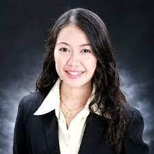 Christine Roan's Instagram, Twitter & Facebook