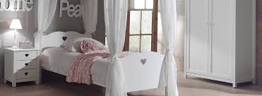 Il letto arriva con un. Cuore Bianco Letto Baldacchino Bambina Cuori Testata Pediera Design Si It