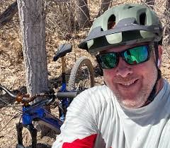 Dustin Rees's Instagram, Twitter & Facebook