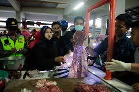 Daging sapi memang menjadi andalan untuk segala suasana. Tim Gabungan Sita 30 Kg Daging Sapi Gelonggongan Suara Baru Portal Berita Masa Kini