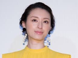 Oct 22, 2020 · 女優の松本まりかさんが、10月21日にinstagramを更新。2000年放送のnhkドラマ「六番目の小夜子」で共演した俳優の山田孝之さんとの2ショットを公開. Ghnovzqpvhpbfm