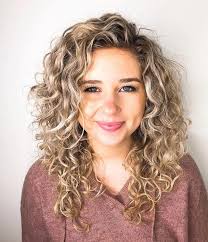 There are short, curly mohawk styles that are also growing in popularity. Classic If Artists Are Known For A Style I D Say This Is Mine I Love Classic Clean And Simple Hair Medium Curly Hair Styles Curly Hair Styles Hair Styles