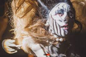 He owns a tattoo studio in the city of tatui in the brazilian state of sao paulo. Sparks Designs