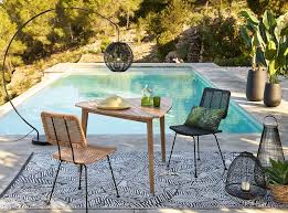 Tappeto Da Esterno Nero Con Stampa A Foglie Bianche 180x270 Cm Kiganja Im Freien Gartenmobel Sets Metallstuhle