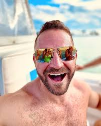 Medium Silver Sunglasses Maui Jim