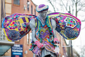 Freeform Fingerless Gloves Tutorial By Higgle Yarn Bombing Yarn Art Knit Art