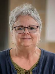 Dee Ryan Completes Term