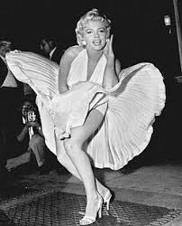 Photogallery of marilyn monroe updates weekly. Beloe Plate Merilin Monro Vikipediya