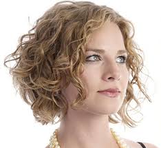 È quindi d'obbligo eseguire il taglio . Tagli Capelli Ricci Il Blog N 1 Sui Capelli Ricci