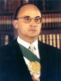 Luis Cabanas's Instagram, Twitter & Facebook