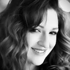 Amanda Adcock's Instagram, Twitter & Facebook