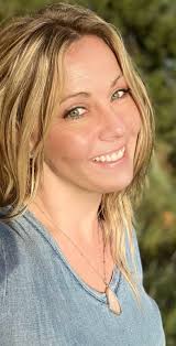 Why I have a 'say yes policy' to these 2 questions: "Would you like a glass  of water?" "Can I help you carry that?" In 2016, was the year this policy  originated