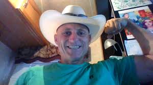 SING IT!!!! Coca Cola went to town Diet Pepsi shot him down Dr. Pepper  picked him up Now we're drinking 7-Up 7-Up got the flu Now we're drinking  Mountain Dew Mountain Dew