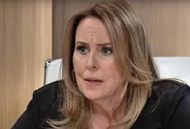 General Hospital Spoilers: Laura Can't Detach Herself From Sonny