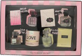 Shop women's victoria's secret pink size os makeup at a discounted price at poshmark. Victoria S Secret Gift Set 4 X 7 5ml Edp Miniatures