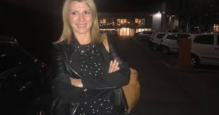 Muriel targnion ne devrait plus être bourgmestre ce soir… mais elle assure déjà introduire un recours au conseil d'état dès demain. Muriel Targnion Reste Administratrice D Enodia Le Ca M A Bien Donne Sa Confiance Belgique 7sur7 Be