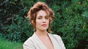 I love the victorian era as far as home décor goes, but the hair styles are kind of restrictive. The Modern Victorian Updo Is Taking Over Instagram Here S How To Do It Right Vogue