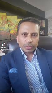 An entrepreneur never gives up. It is their perseverance that makes them  successful. #entrepreneur #entrepreneurship #ideas #business