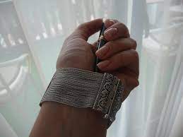 Eu stiam ca cea corecta este zii (zii sa manance; Zi Zii Zi I