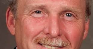 Deputy manager McCaslin retires after 42 years in local government