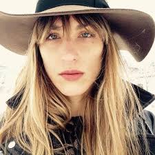 Marion Jackson's Instagram, Twitter & Facebook