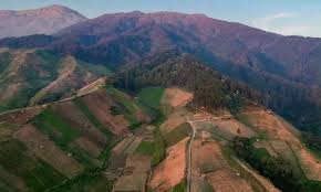 Masuk di kabupaten majalengka dengan medan yang tak begitu sulit dan wisatawan bisa bertanya pada warga sekitar untuk menunjukkan jalan menuju lokasi. 36 Tempat Wisata Di Majalengka Terbaru Terhits Dikunjungi Java Travel