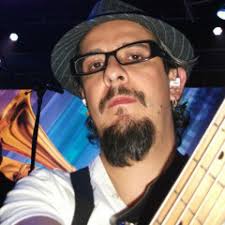 Stream 07 Feliz Navidad (Daniel Piloto) by Christian Laguna