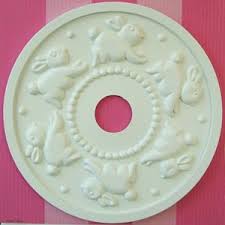I have always wanted to paint one of these decorative ceiling medallions and last week an old client of mine handed me an unfinished one simply asking me to do my magic. How To Marie Riccimarie Ricci