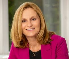 Nancy Claire, Real Estate