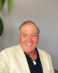 Paul Grandy's Instagram, Twitter & Facebook