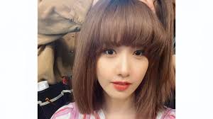 Rambut merupakan salah satu mahkota kecantikan dan kuncian untuk bisa tampil menawan. Cantiknya Yoona Snsd Pamer Gaya Rambut Bob Warganet Dia Bukan Manusia