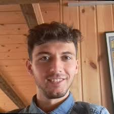 20 mesi fa ho aperto la mia startup e se c'è una scelta ad alto impatto che  abbiamo applicato e a cui non rinuncerei è quella di essere un team FULL  REMOTE👇🏻