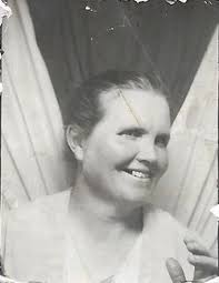 Dorothy “Dora” Hauser Gust (1888-1946)