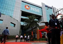 Indian shares set to extend gains on pre-earnings updates, foreign buying