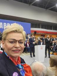 DzieńdobryOlkusz🌞 🇵🇱👍️ W Krakowie trwa spotkanie z Rafał Trzaskowski‼️  ❌️Wiele ważnych słów o bezpieczeństwie, normalności, dumie i roli Polaków w  Europie. O tym, że Polska może być silna, nowoczesna i szanowana –