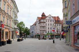 Zabudowa rynku wielokrotnie była dotknięta pożarami, zatem na przestrzeni lat bardzo się zmieniała. Rynek Old Town Bild Von Zielona Gora Lubusz Province Tripadvisor