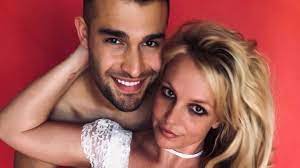 Britney jean spears (born december 2, 1981) is an american singer, songwriter, dancer, and actress. So Verliebt Britney Spears Und Ihr Sam Bei Foto Shooting Promiflash De